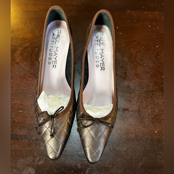 Paul Mayer Attitudes - Picture 1 of 2